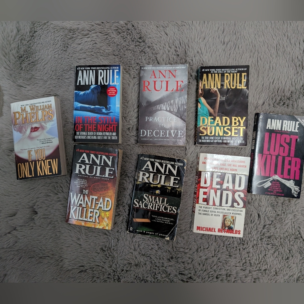 Lot Of True Crime Ann Rule Paperbacks